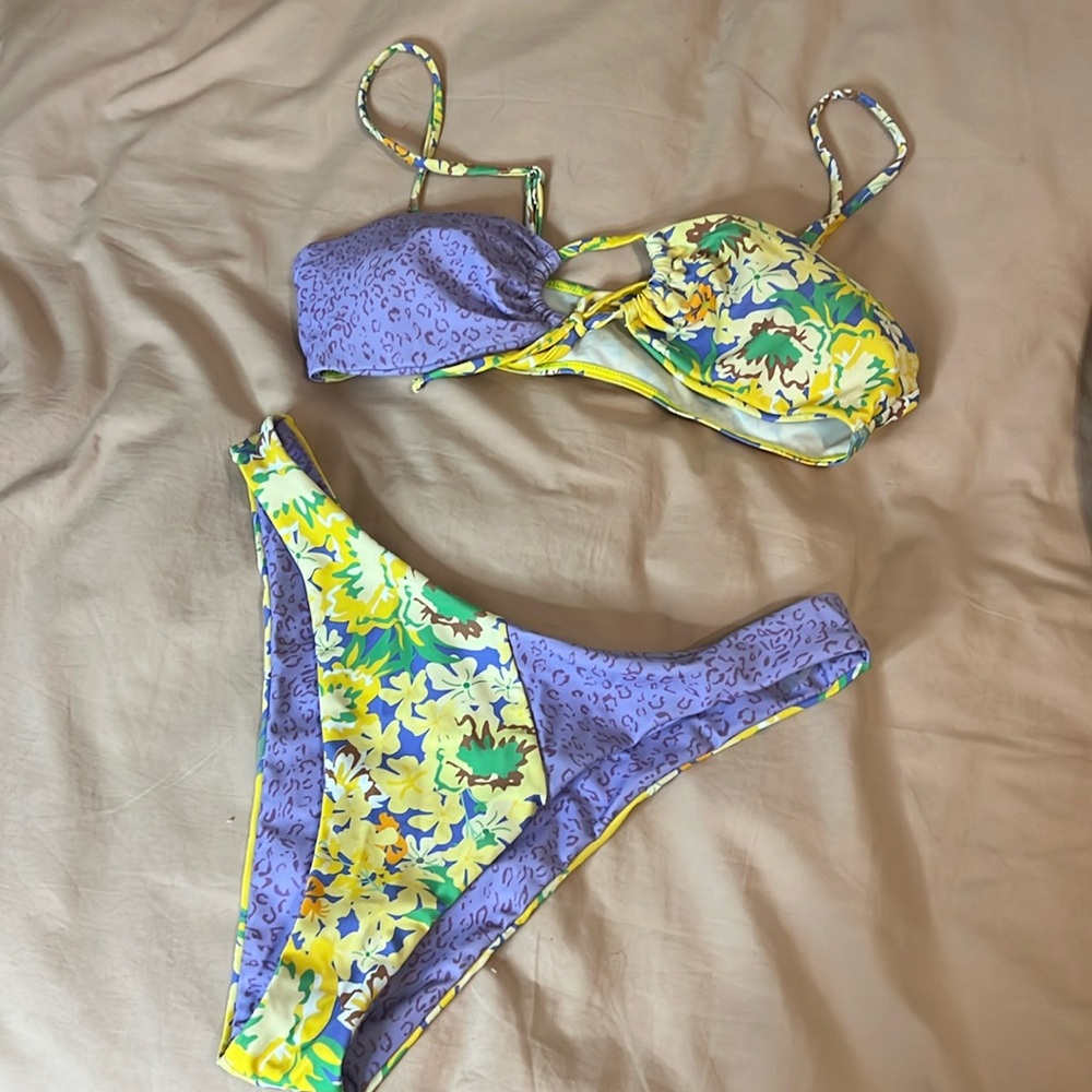 2 piece bikini 👙